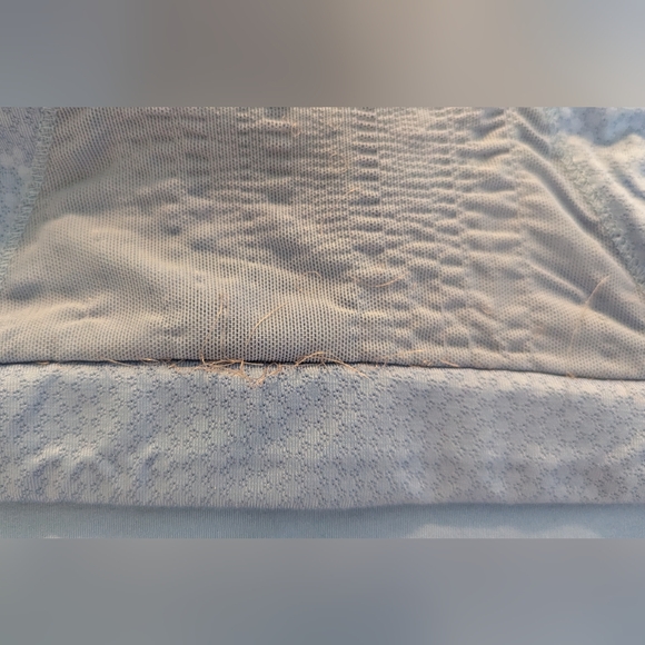 Patagonia Workout Tank w/ Built In Bra (L) - Picture 8 of 8